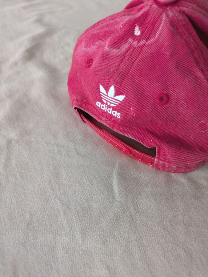 Adidas Trefoil Cap (Faded Red) macro