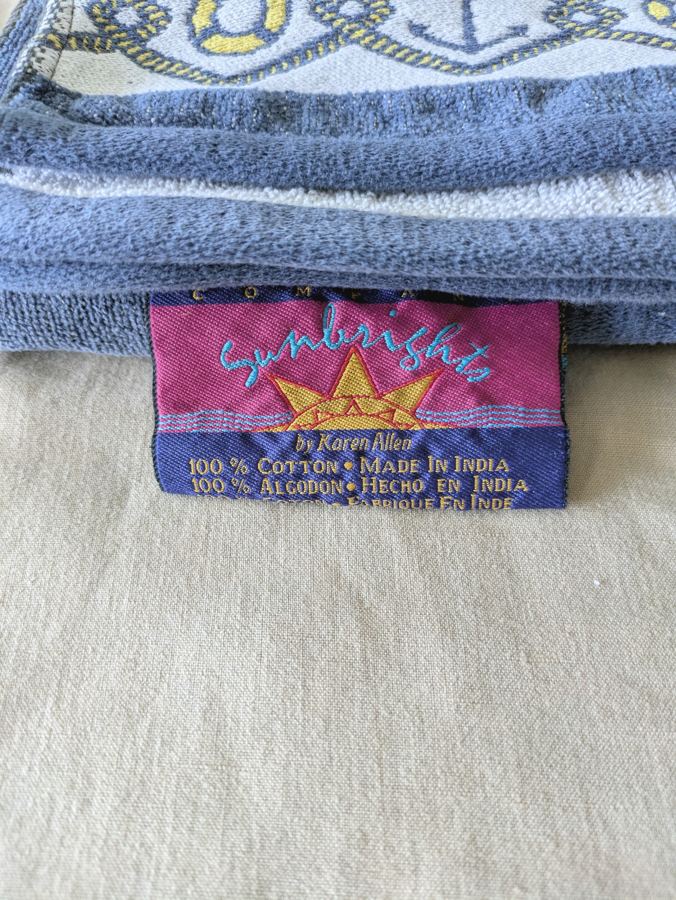 Navy Anchor & Life-Ring Beach Towel macro